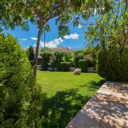 Magoula Villa *