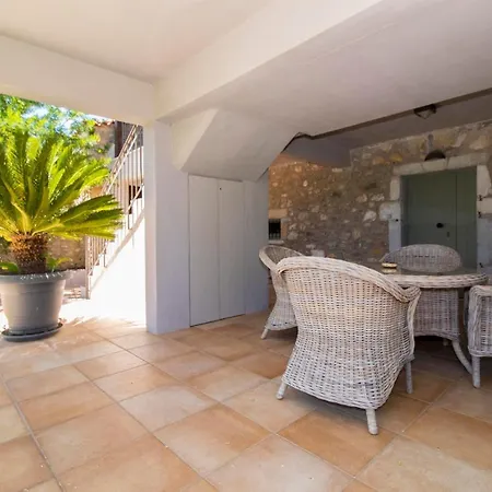 Villa Laconian Collection Magoula *